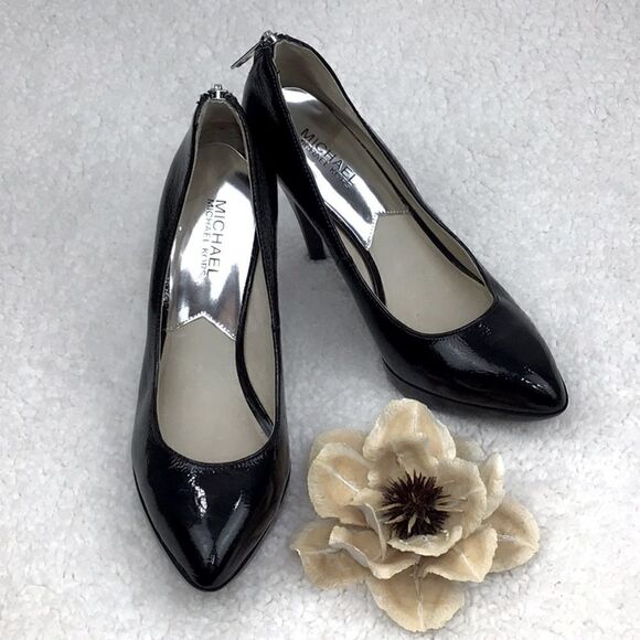 Michael Michael Kors Black Patent Leather Closed Toe Heels- New without Tags - Picture 1 of 15